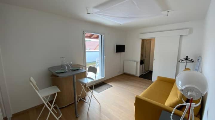 Apartamento Magnifique Studio Avec Terrasse Et Garage Chens-sur-Leman Exterior foto